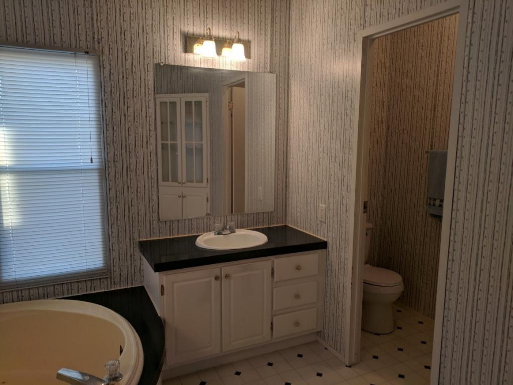 2015 Shakerag Road Greeneville, TN 37743 - Photo 17 of 24 Second vanity in Master