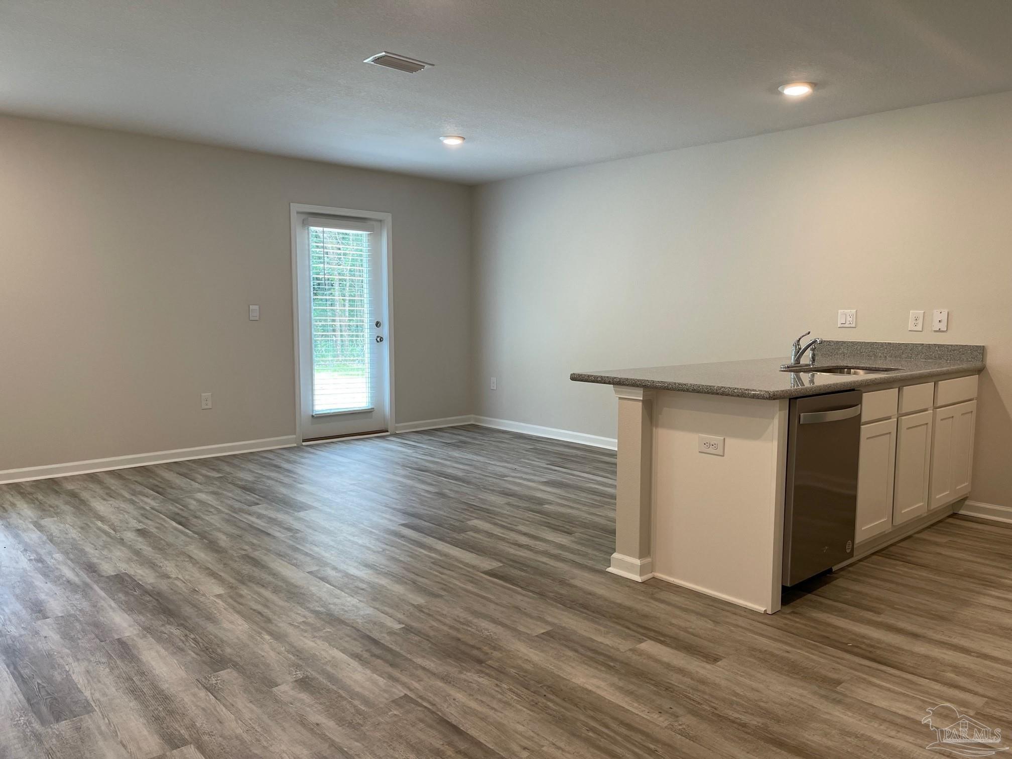 8665 Pathstone Boulevard Pensacola, FL 32526 - Photo 20 of 37