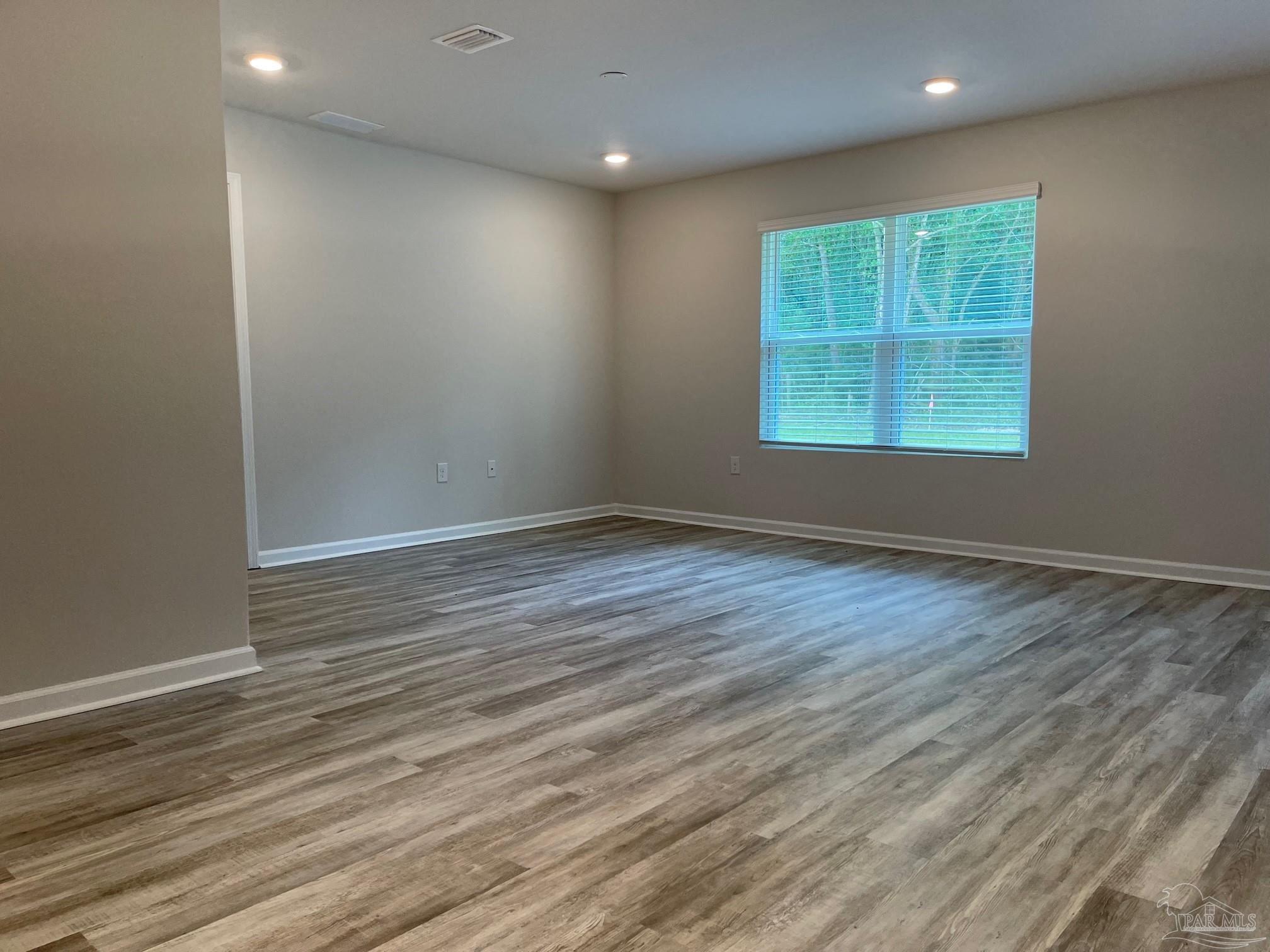 8665 Pathstone Boulevard Pensacola, FL 32526 - Photo 25 of 37