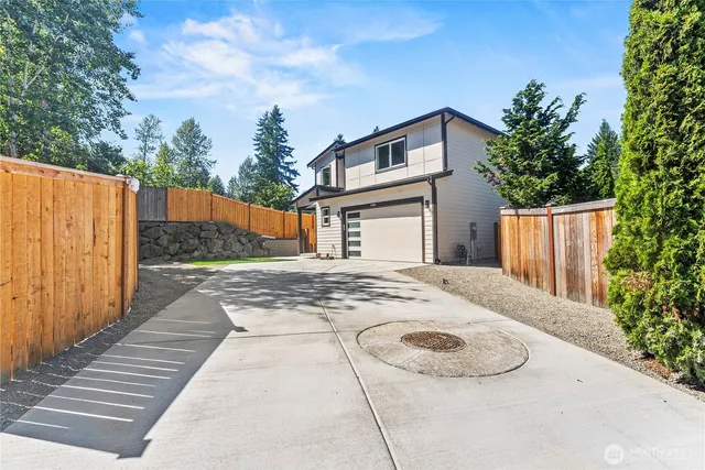 $939,900 | 24107 184th Avenue Southeast, Covington, WA 98042