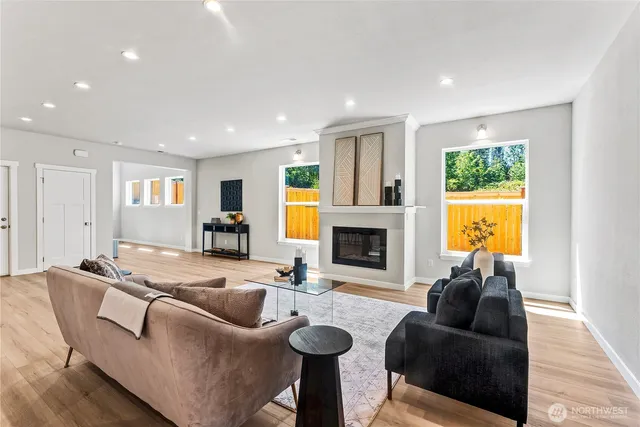 $939,900 | 24107 184th Avenue Southeast, Covington, WA 98042