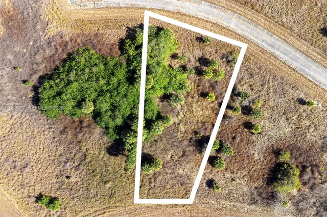 $19,000 | 403 Boca Circle, LaBelle, FL 33935