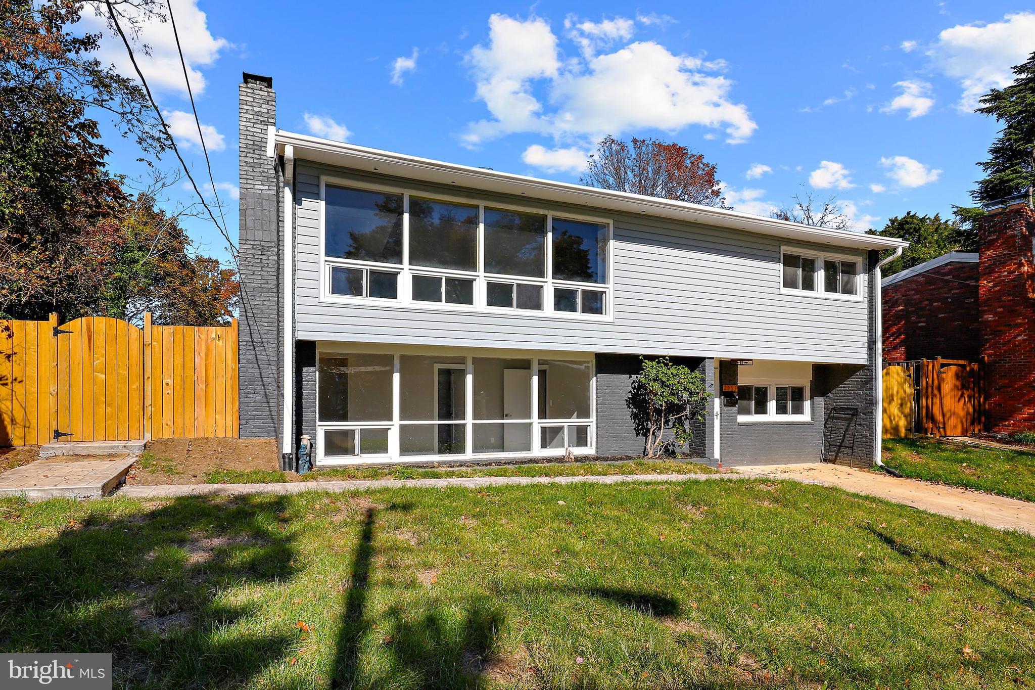 2953 Viewpoint Road Alexandria, VA 22314 - Photo 3 of 52