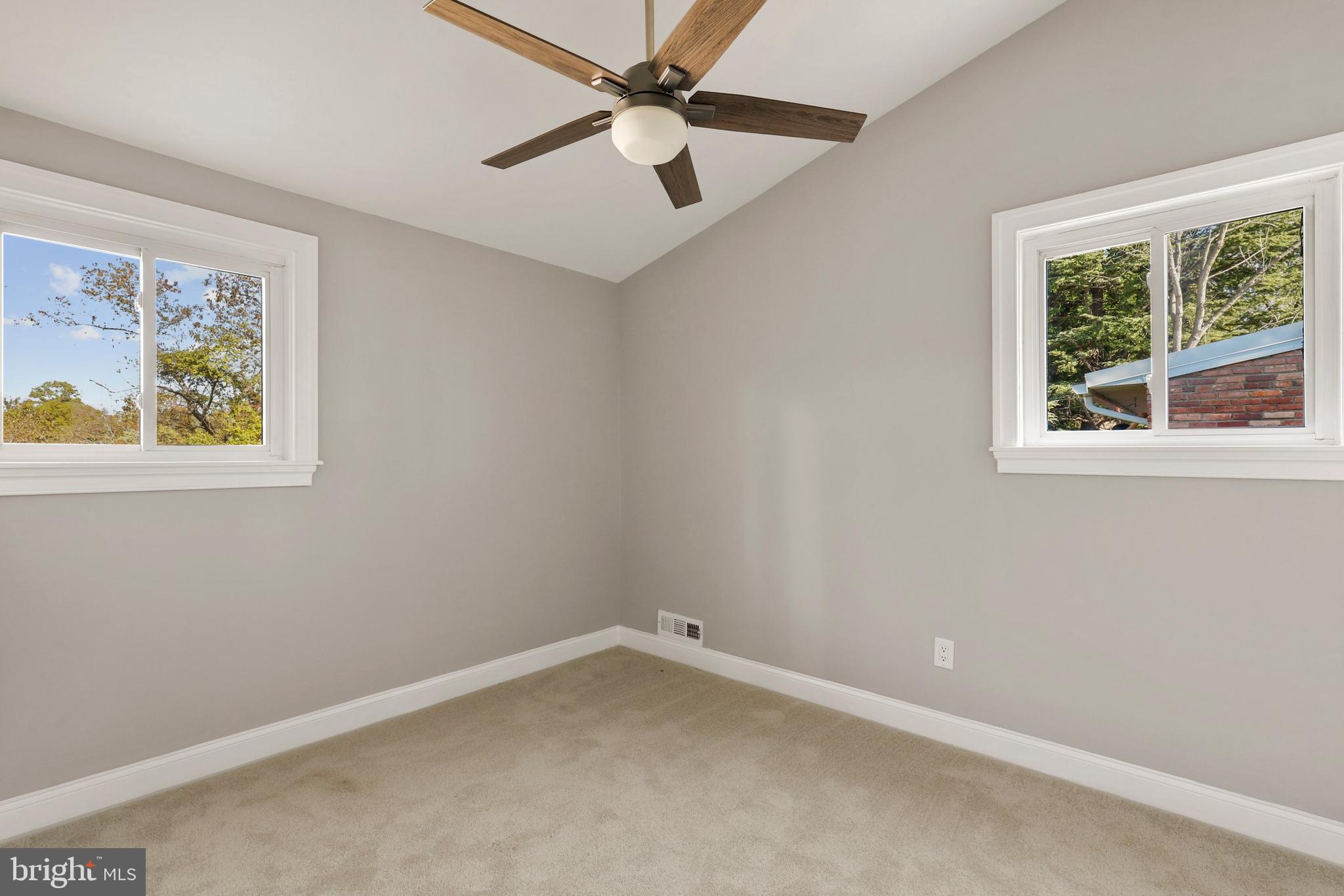 2953 Viewpoint Road Alexandria, VA 22314 - Photo 34 of 52