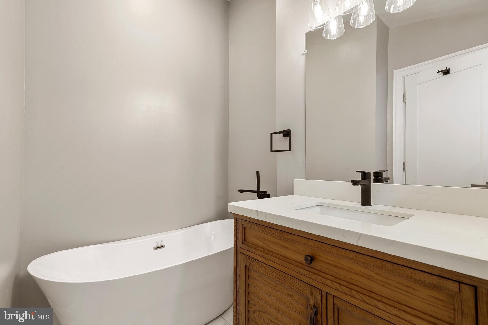 2953 Viewpoint Road Alexandria, VA 22314 - Photo 42 of 52