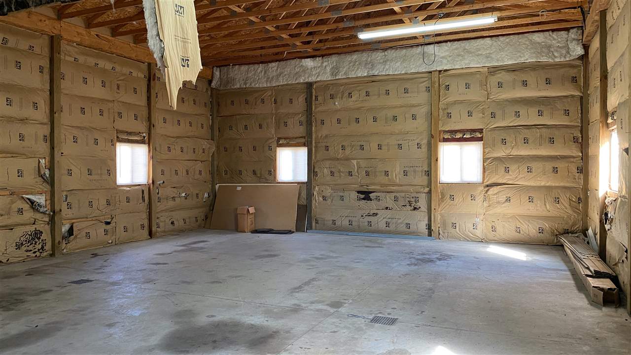 9056 Chesaning Road Chesaning, MI 48616 - Photo 29 of 31 50036293-28.JPG
