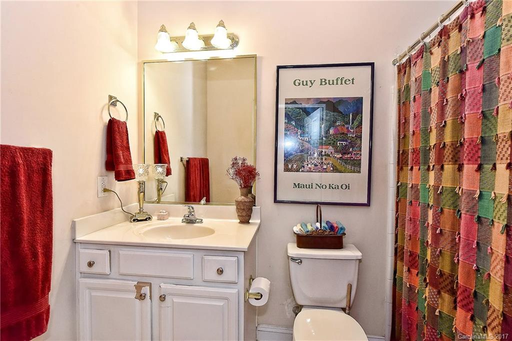 5609 Fairview Road, Unit 1 Charlotte, NC 28209 - Photo 17 of 22 Gallery Image 17