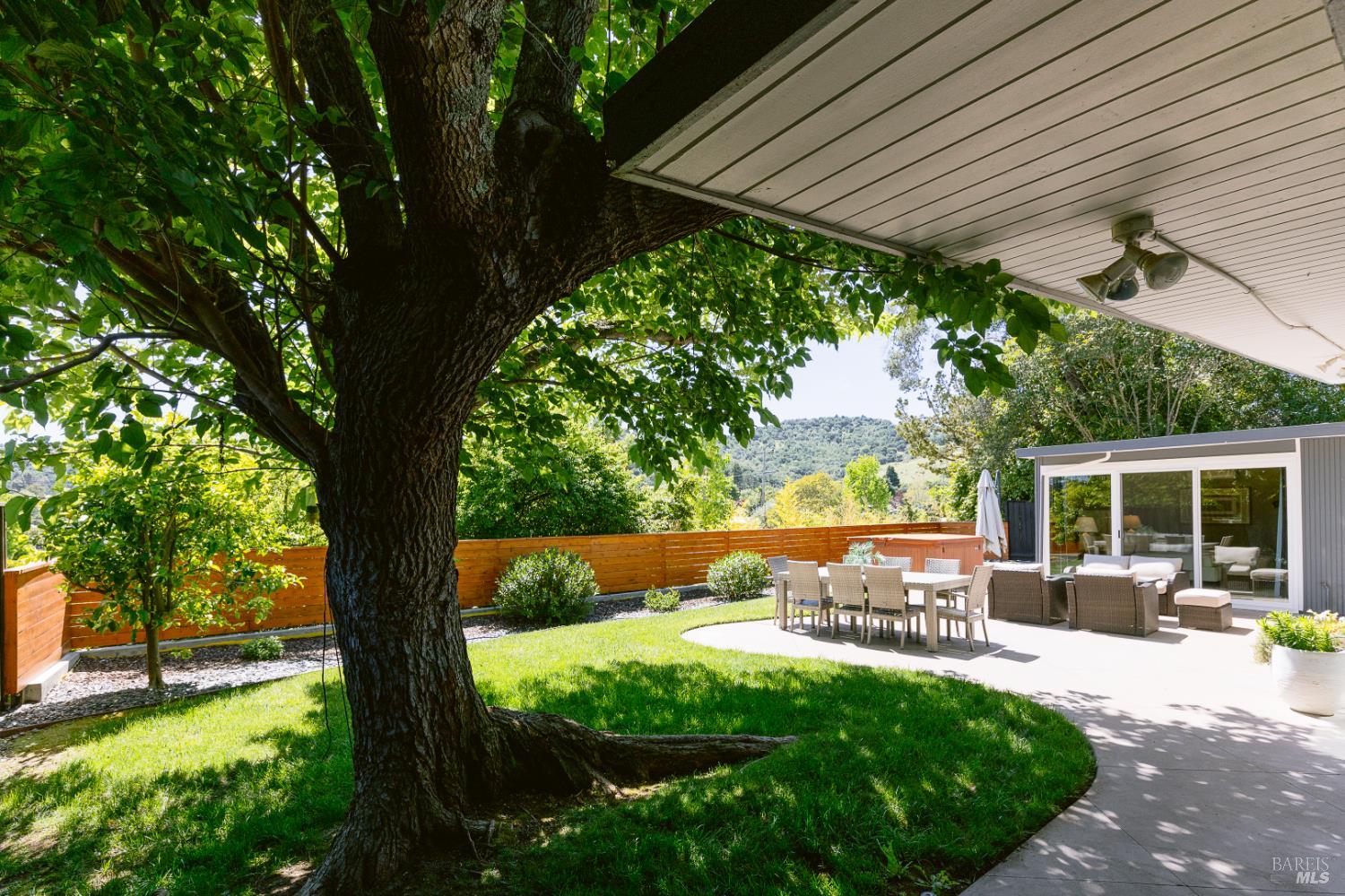 715 Las Colindas Road San Rafael, CA 94903 - Photo 14 of 20