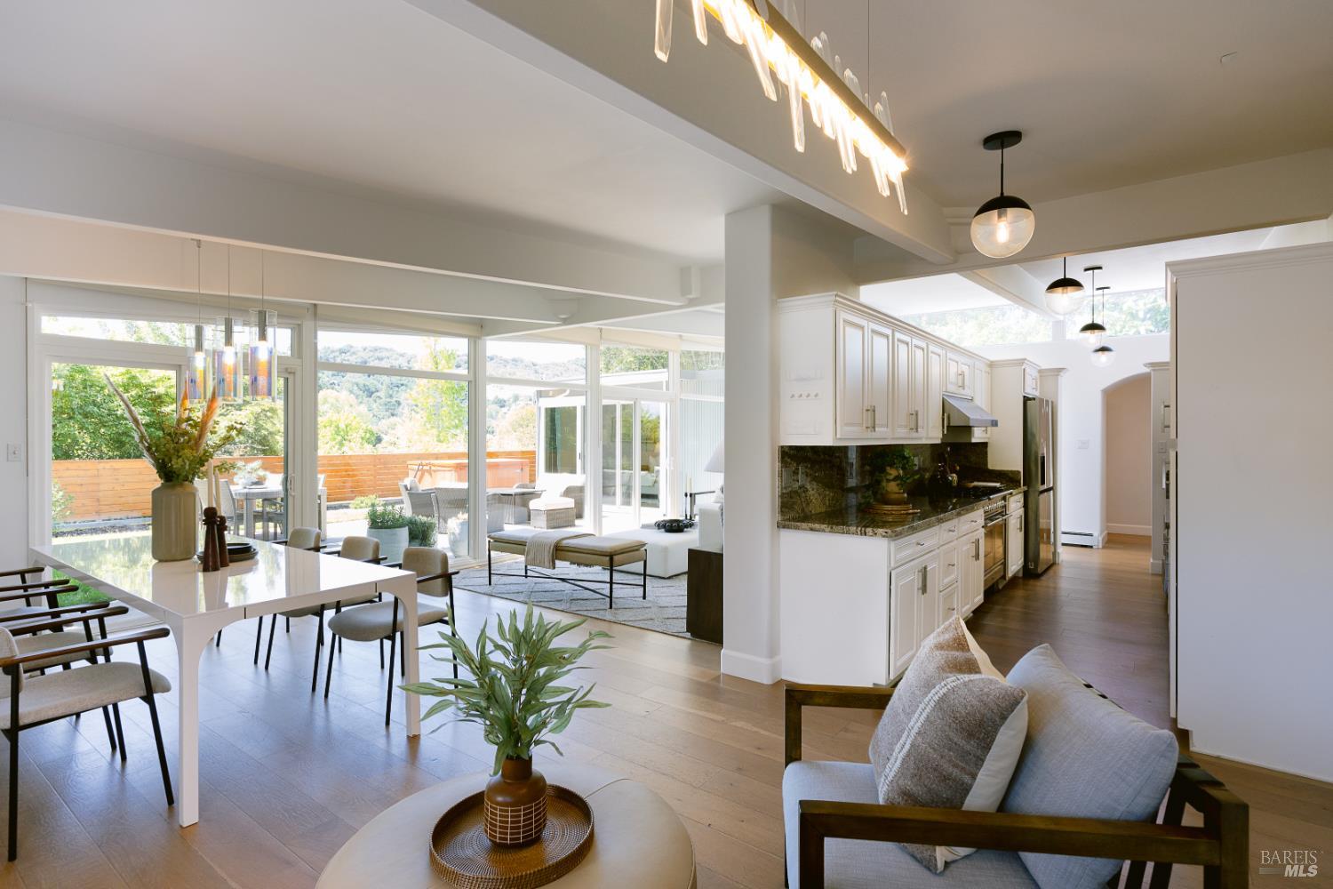 715 Las Colindas Road San Rafael, CA 94903 - Photo 2 of 20