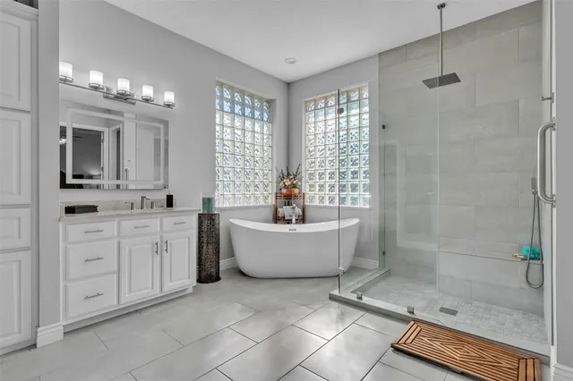 $850,000 | 209 North Creekwood Drive, Mansfield, TX 76063