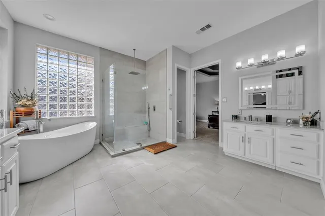 $850,000 | 209 North Creekwood Drive, Mansfield, TX 76063