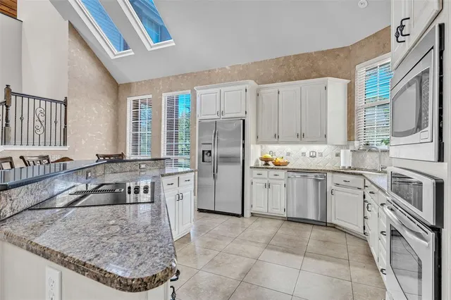 $850,000 | 209 North Creekwood Drive, Mansfield, TX 76063