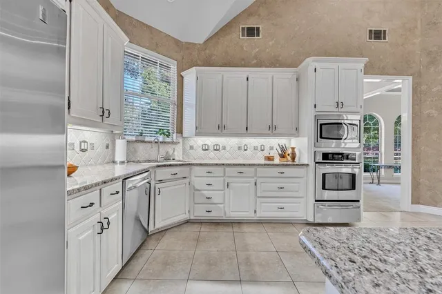 $850,000 | 209 North Creekwood Drive, Mansfield, TX 76063