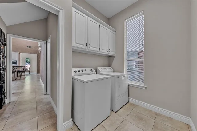 $850,000 | 209 North Creekwood Drive, Mansfield, TX 76063