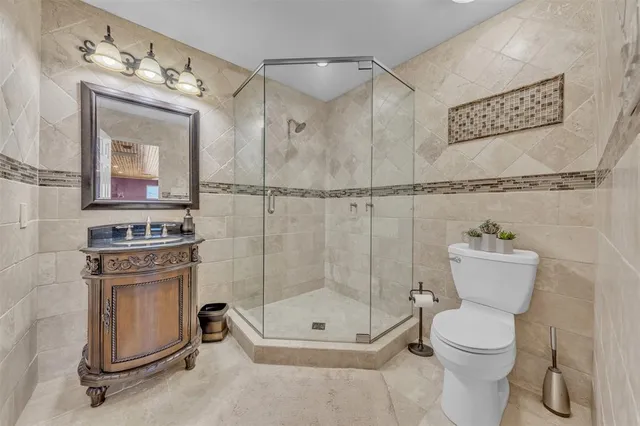 $850,000 | 209 North Creekwood Drive, Mansfield, TX 76063