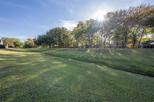 $850,000 | 209 North Creekwood Drive, Mansfield, TX 76063