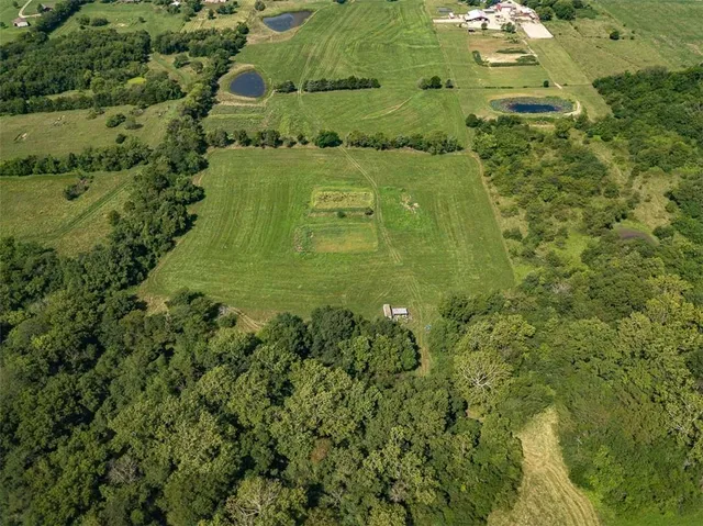 $490,000 | 80 East 1600 Road, Baldwin City, KS 66006