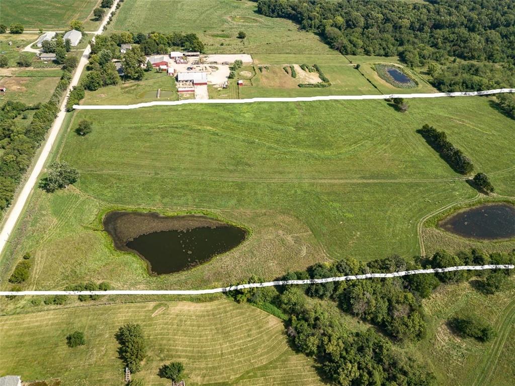 80 East 1600 Road Baldwin City, KS 66006 - Photo 4 of 33