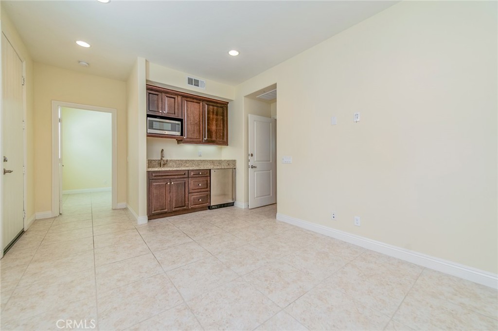219 Wicker Irvine, CA 92618 - Photo 7 of 25
