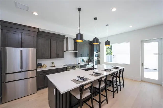 $1,749,000 | 2446 Floyd Street, Sarasota, FL 34239