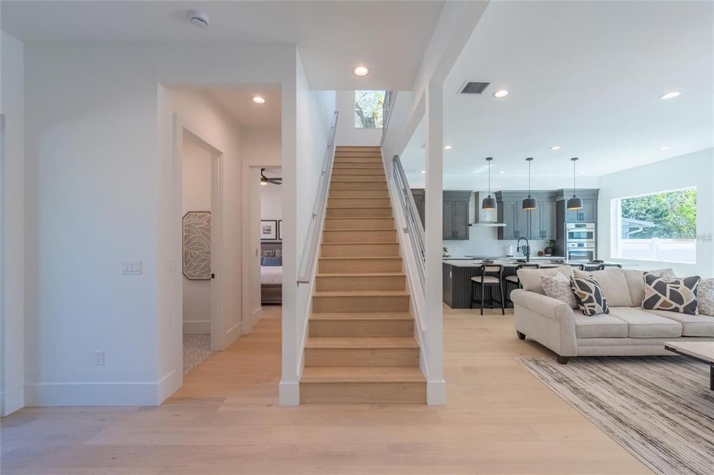 2446 Floyd Street Sarasota, FL 34239 - Photo 28 of 70