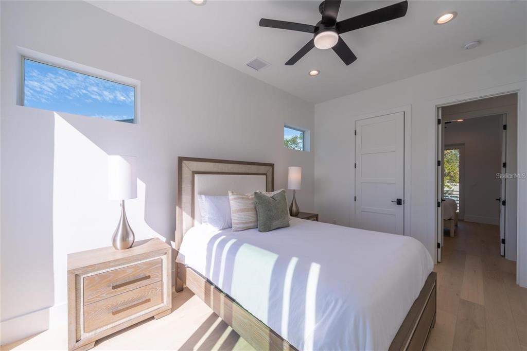 2446 Floyd Street Sarasota, FL 34239 - Photo 45 of 70