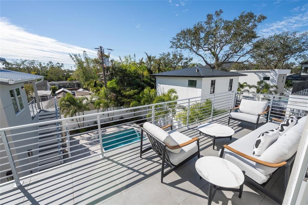 2446 Floyd Street Sarasota, FL 34239 - Photo 49 of 70