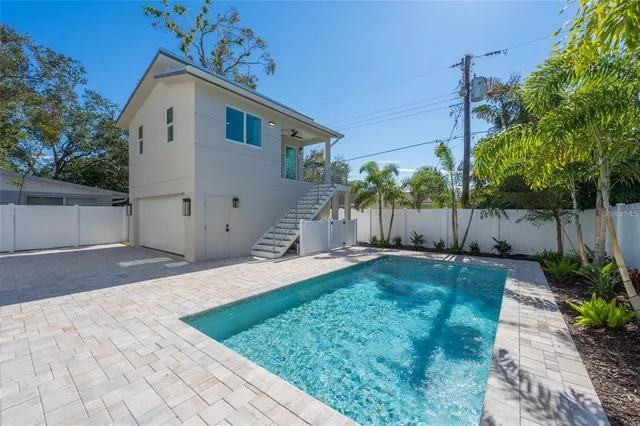 $1,749,000 | 2446 Floyd Street, Sarasota, FL 34239