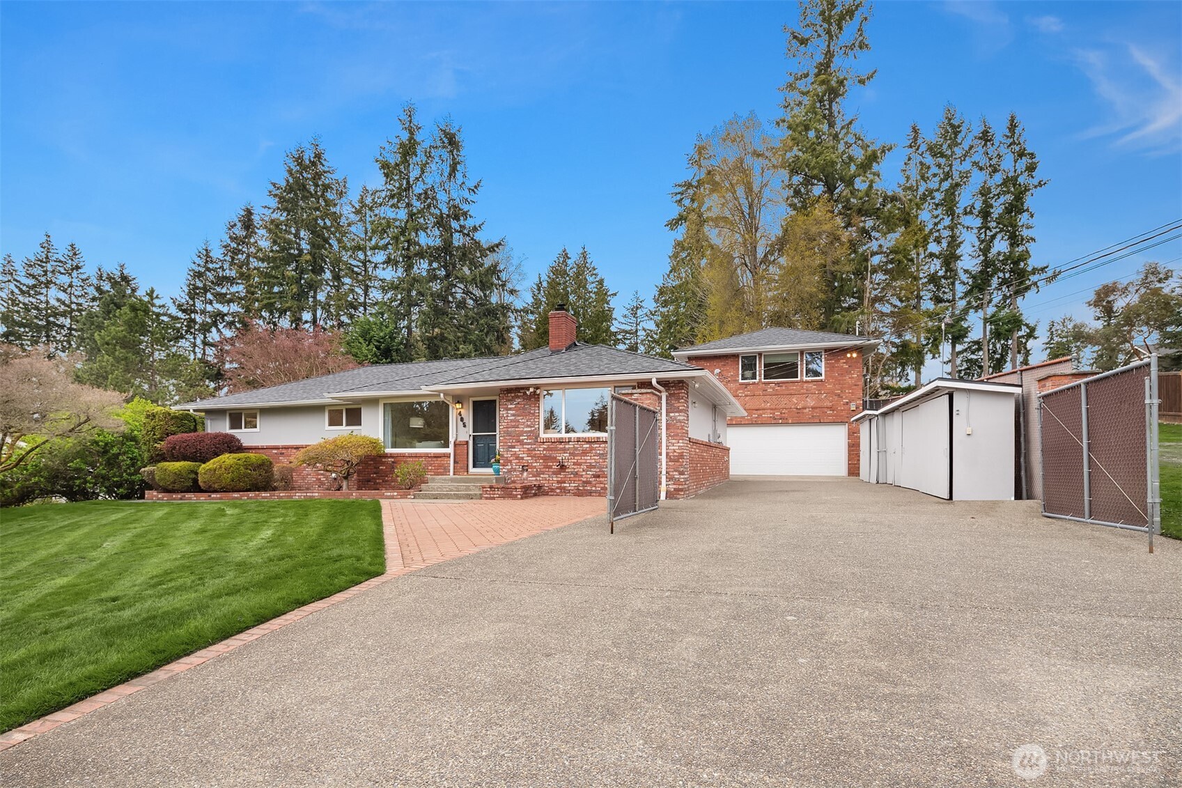 405 240th Street Southwest Bothell, WA 98021 - Photo 2 of 31