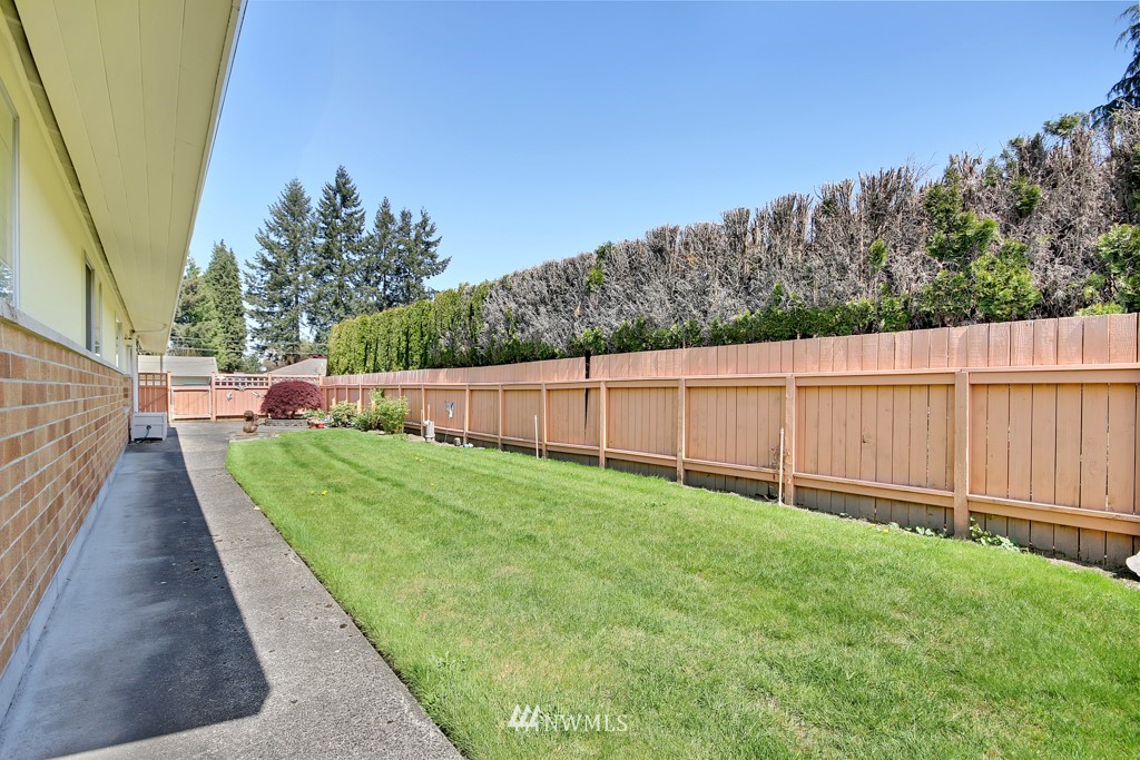 220 R Street Northeast Auburn, WA 98002 - Photo 23 of 24