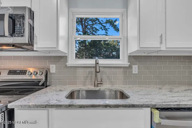 $345,000 | 131 Briar Mills Drive, Brick, NJ 08724