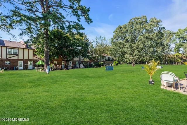 $345,000 | 131 Briar Mills Drive, Brick, NJ 08724