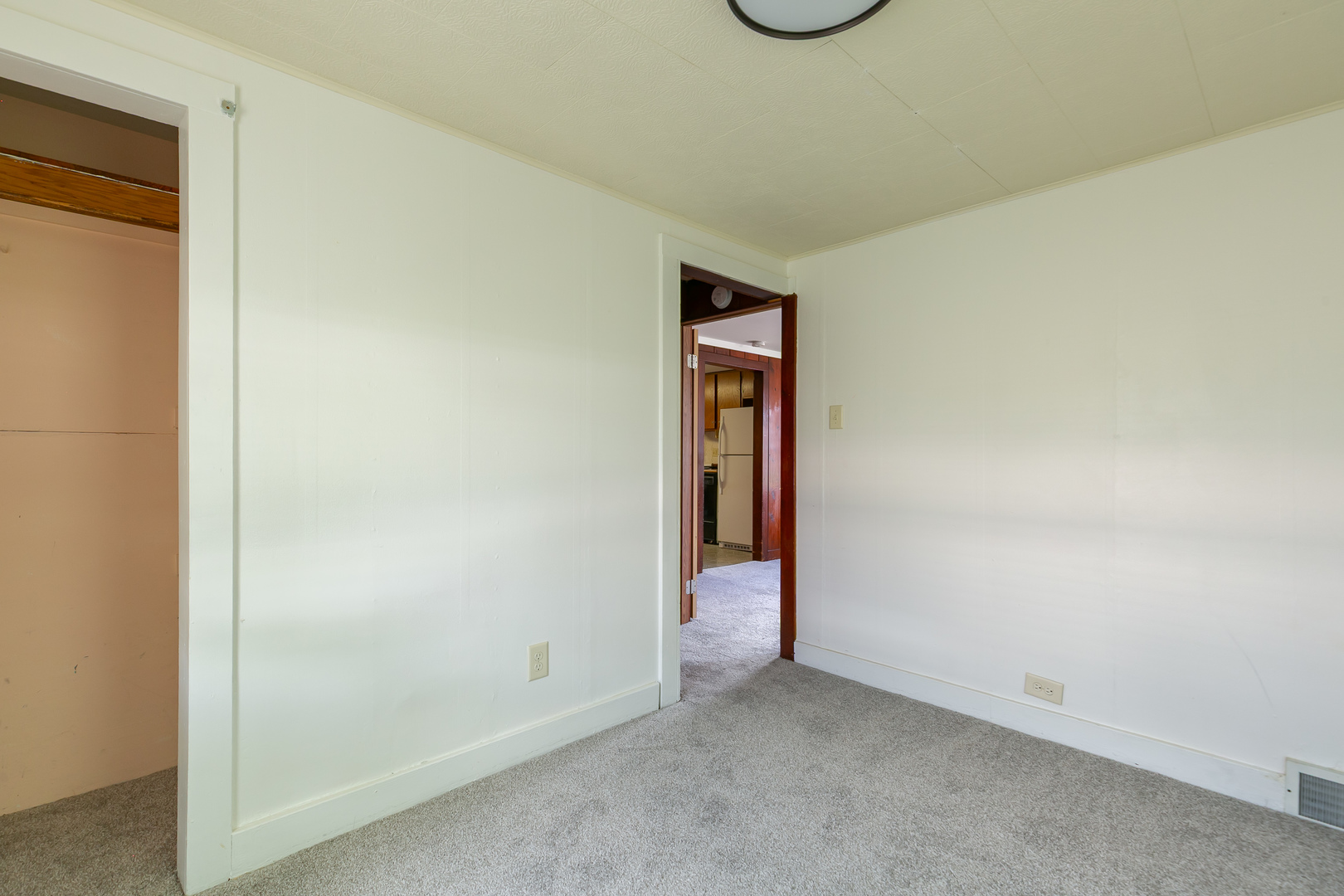 1150 48th Street Moline, IL 61265 - Photo 13 of 24