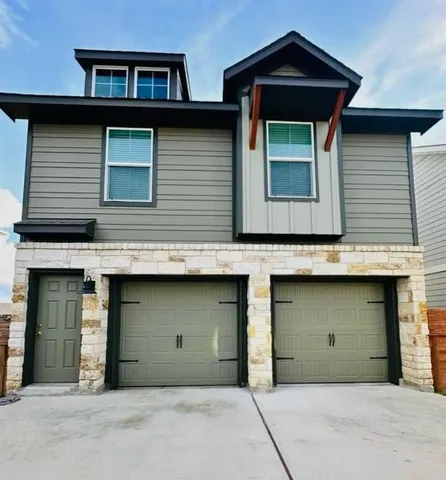 $1,300 | 260 Rioja, Unit GARAGE APARTMENT, Kyle, TX 78640
