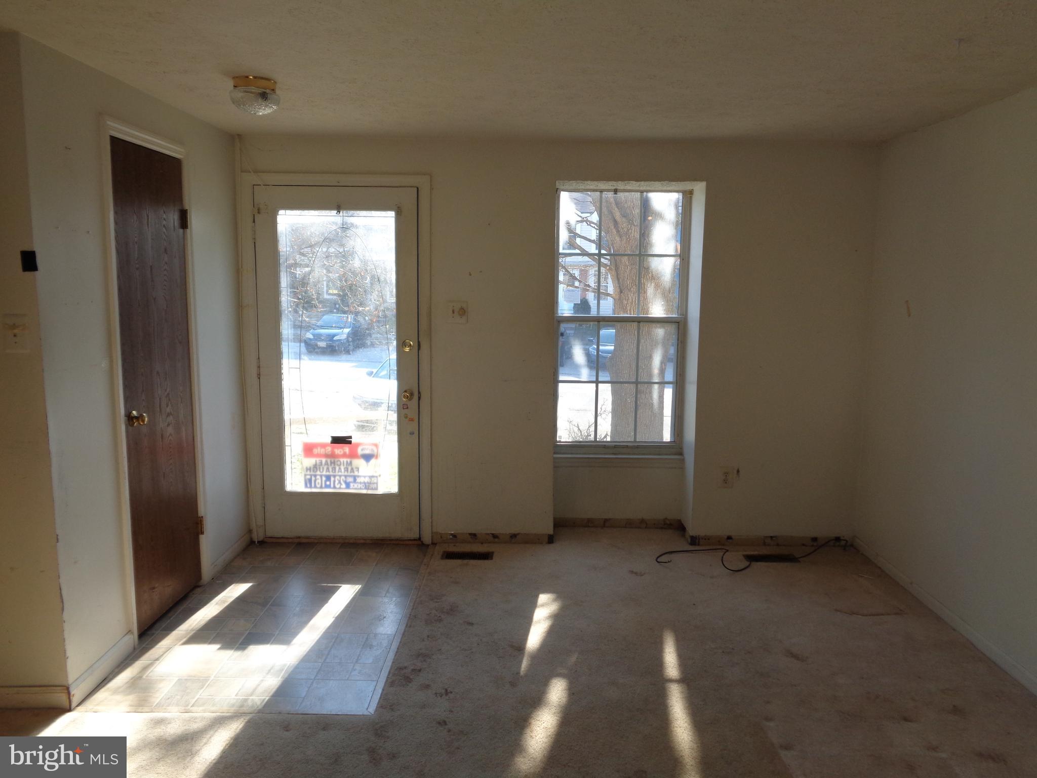 5012 Clifford Road Perry Hall, MD 21128 - Photo 3 of 17 Living Room