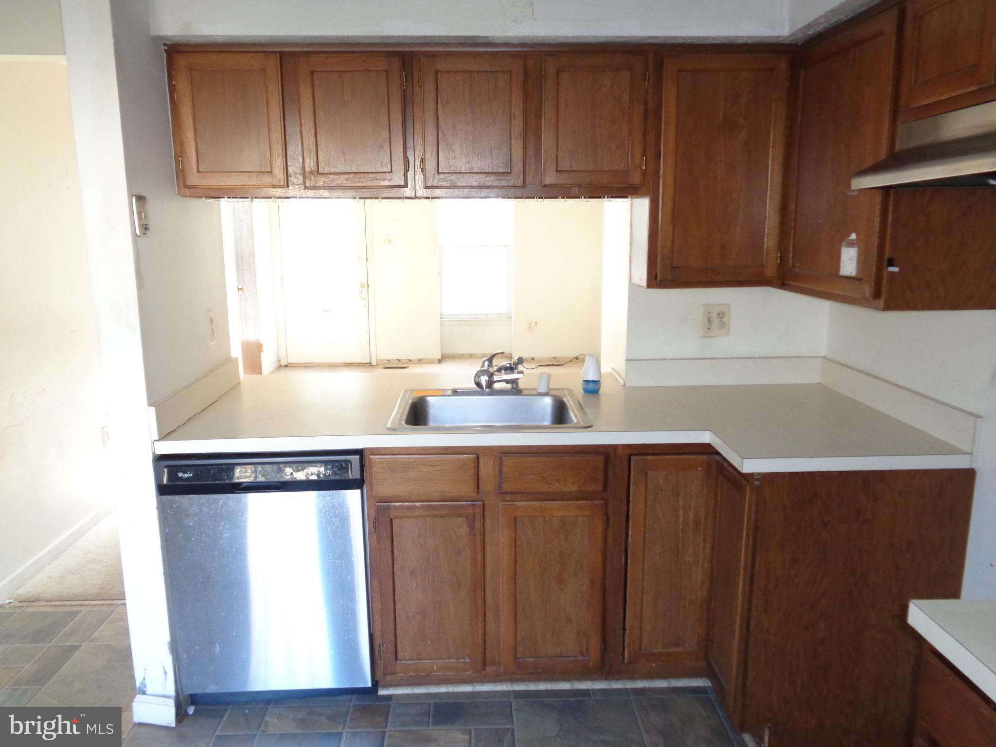 5012 Clifford Road Perry Hall, MD 21128 - Photo 4 of 17 Kitchen