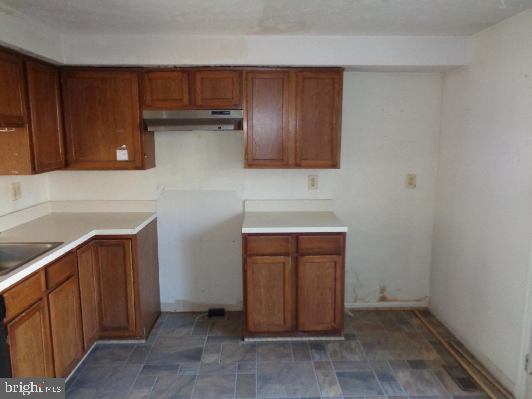 5012 Clifford Road Perry Hall, MD 21128 - Photo 5 of 17 Kitchen