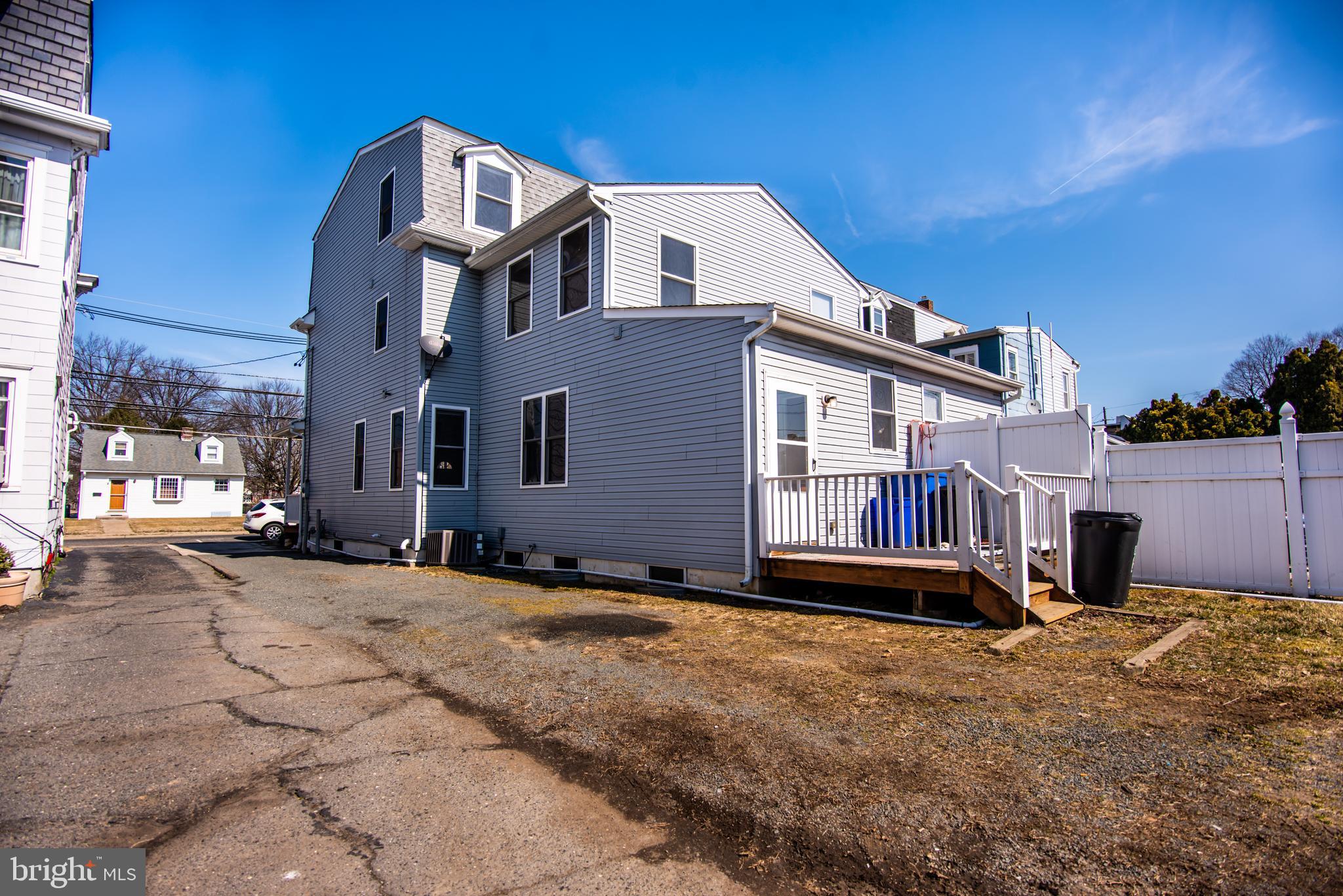 834 Columbus Road Burlington, NJ 08016 - Photo 2 of 25
