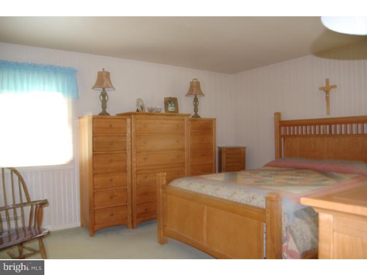 104 West Riding Road Cherry Hill, NJ 08003 - Photo 14 of 24 Gallery Image 14