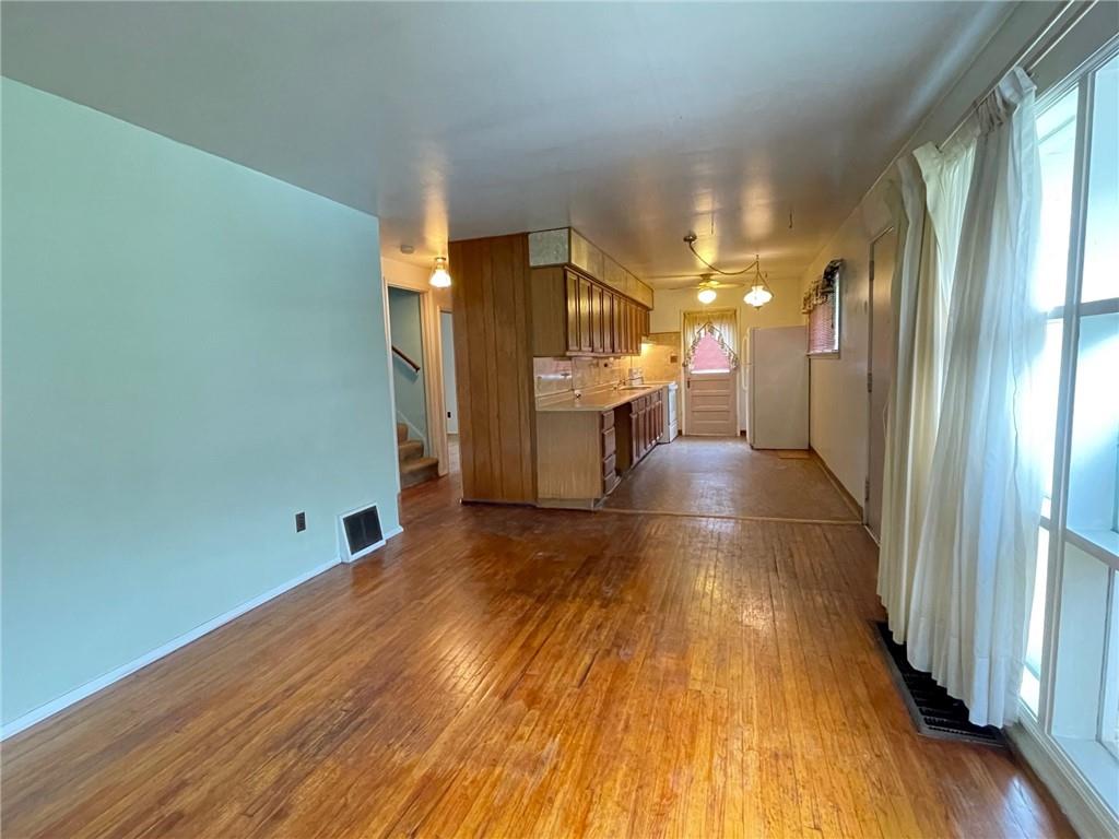 632 Jefferson Road Pittsburgh, PA 15235 - Photo 3 of 18 Gallery Image 3