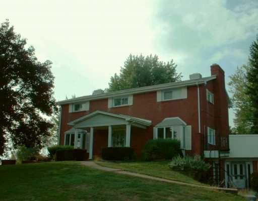2502 Ridge Road Elizabeth, PA 15037 - Photo 1 of 5 Exterior Front.