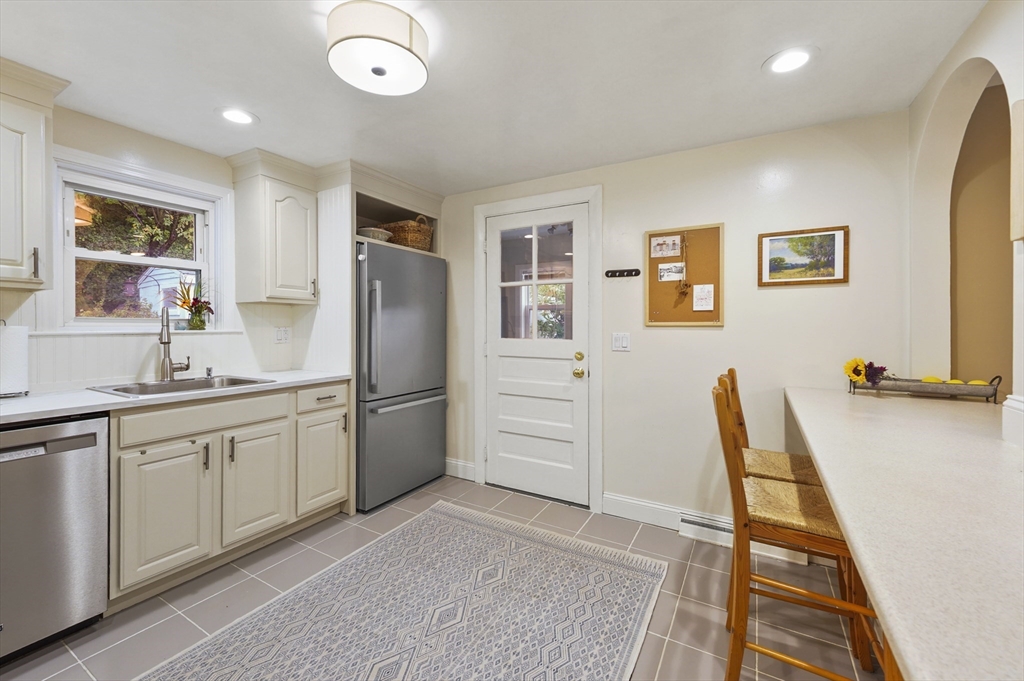68 Asheville Road Boston, MA 02136 - Photo 11 of 33 Gallery Image 11