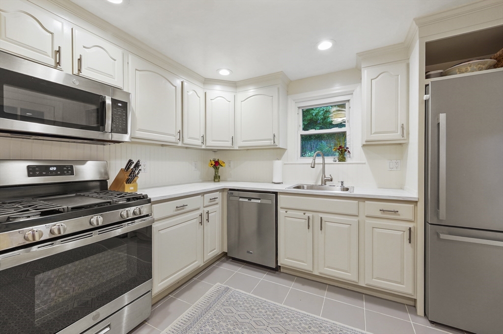 68 Asheville Road Boston, MA 02136 - Photo 13 of 33 Gallery Image 13