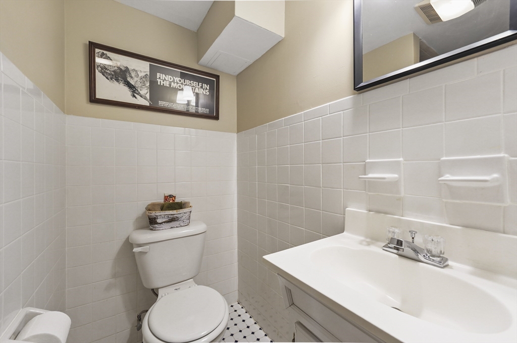 68 Asheville Road Boston, MA 02136 - Photo 26 of 33 Gallery Image 26