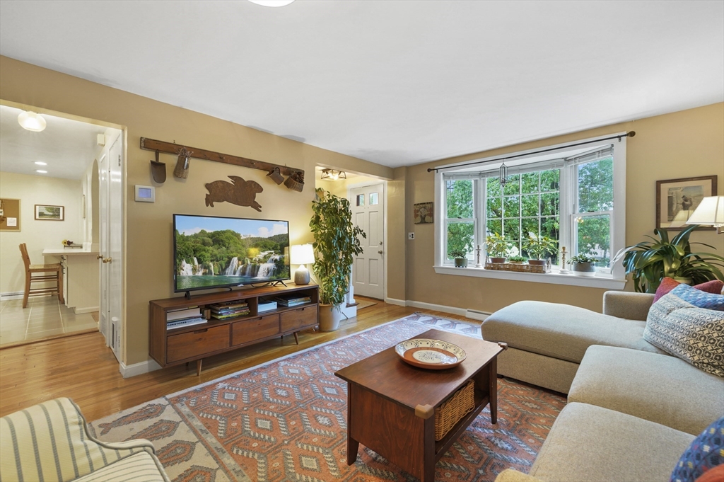 68 Asheville Road Boston, MA 02136 - Photo 9 of 33 Gallery Image 9