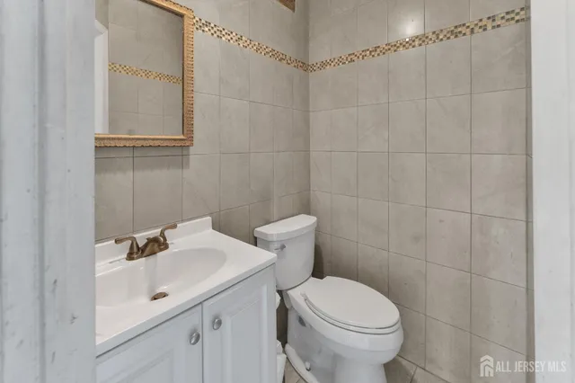 $625,000 | 4 Janis Court, Old Bridge, NJ 08879