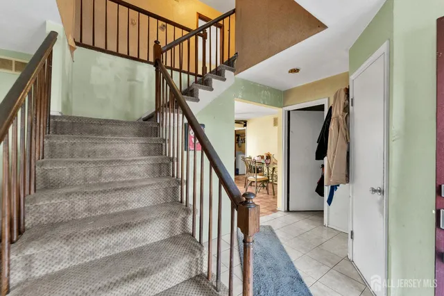 $625,000 | 4 Janis Court, Old Bridge, NJ 08879