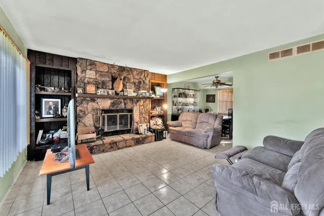 $625,000 | 4 Janis Court, Old Bridge, NJ 08879