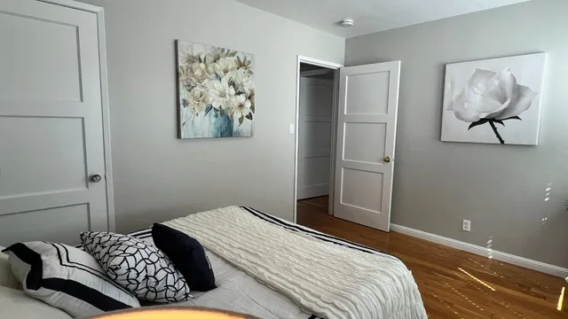 a view of a house with a tub