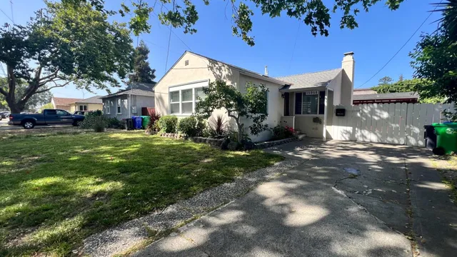 $849,777 | 15958 Via Descanso, San Lorenzo, CA 94580